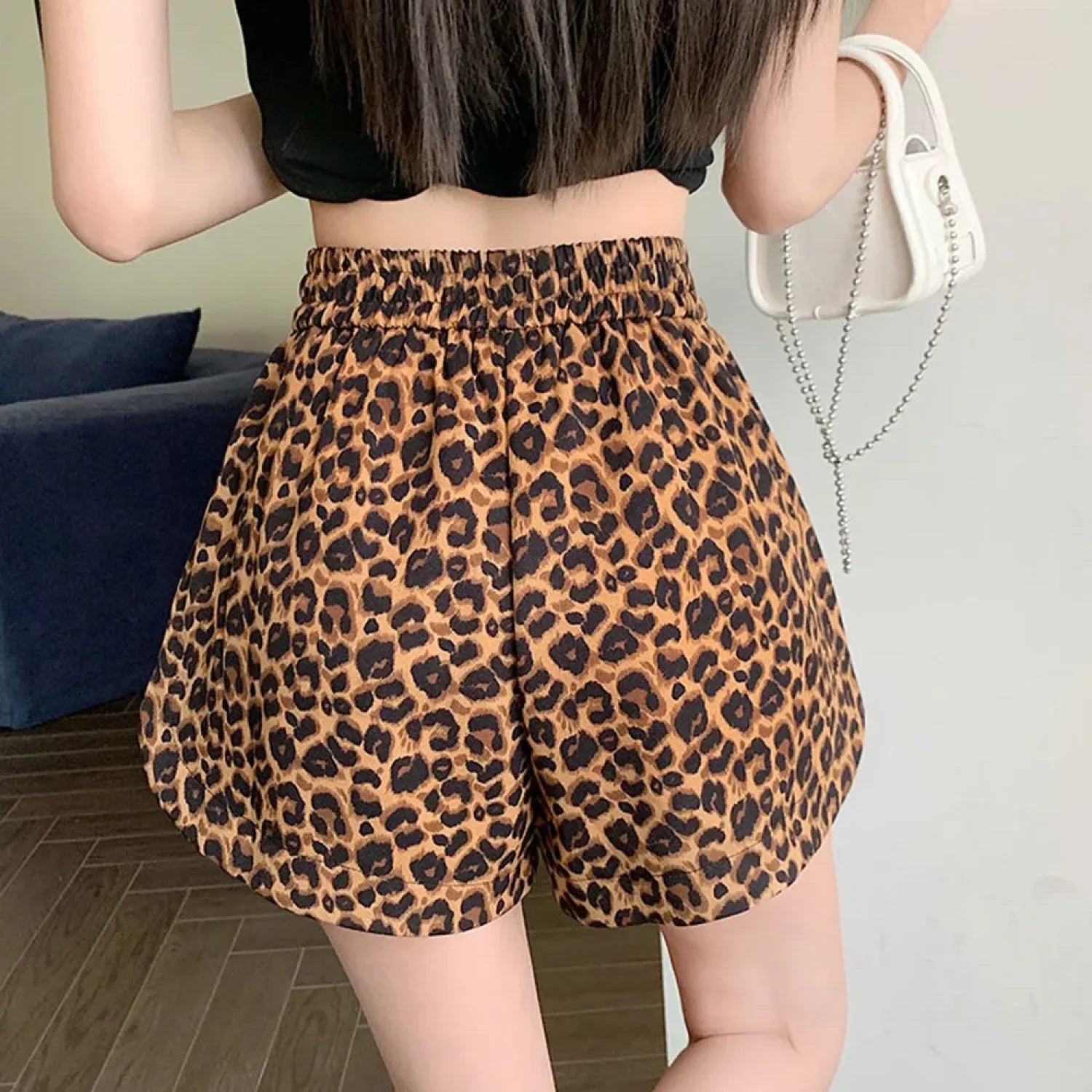 Retro Leopard Elastic High Waist Pocket Shorts