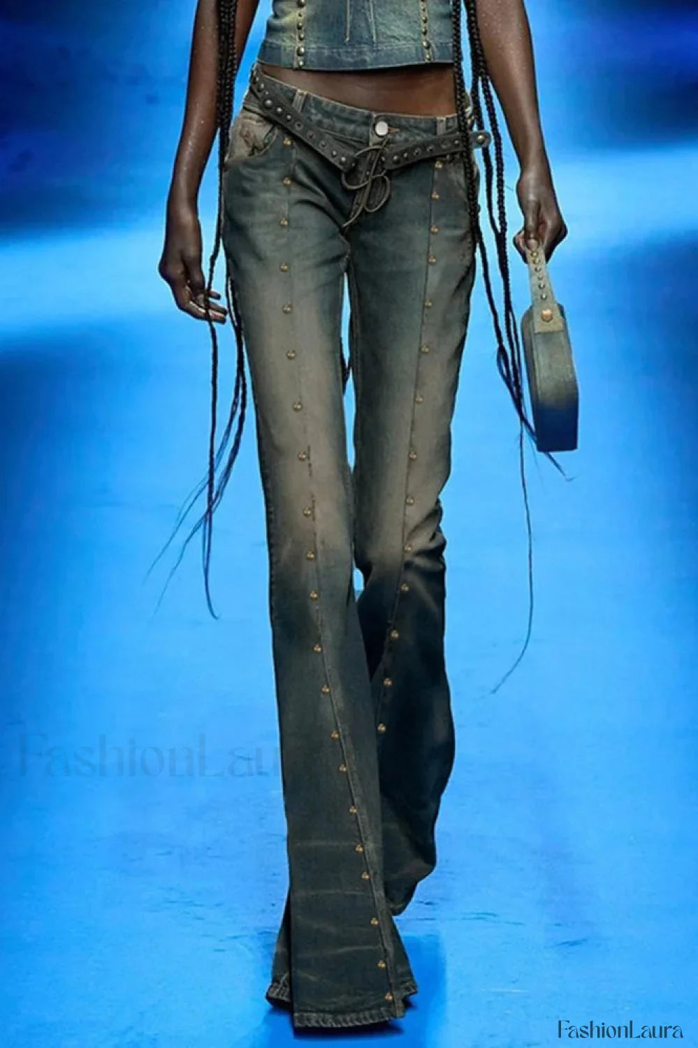 Rivet Stitch Low Rise Flared Jeans