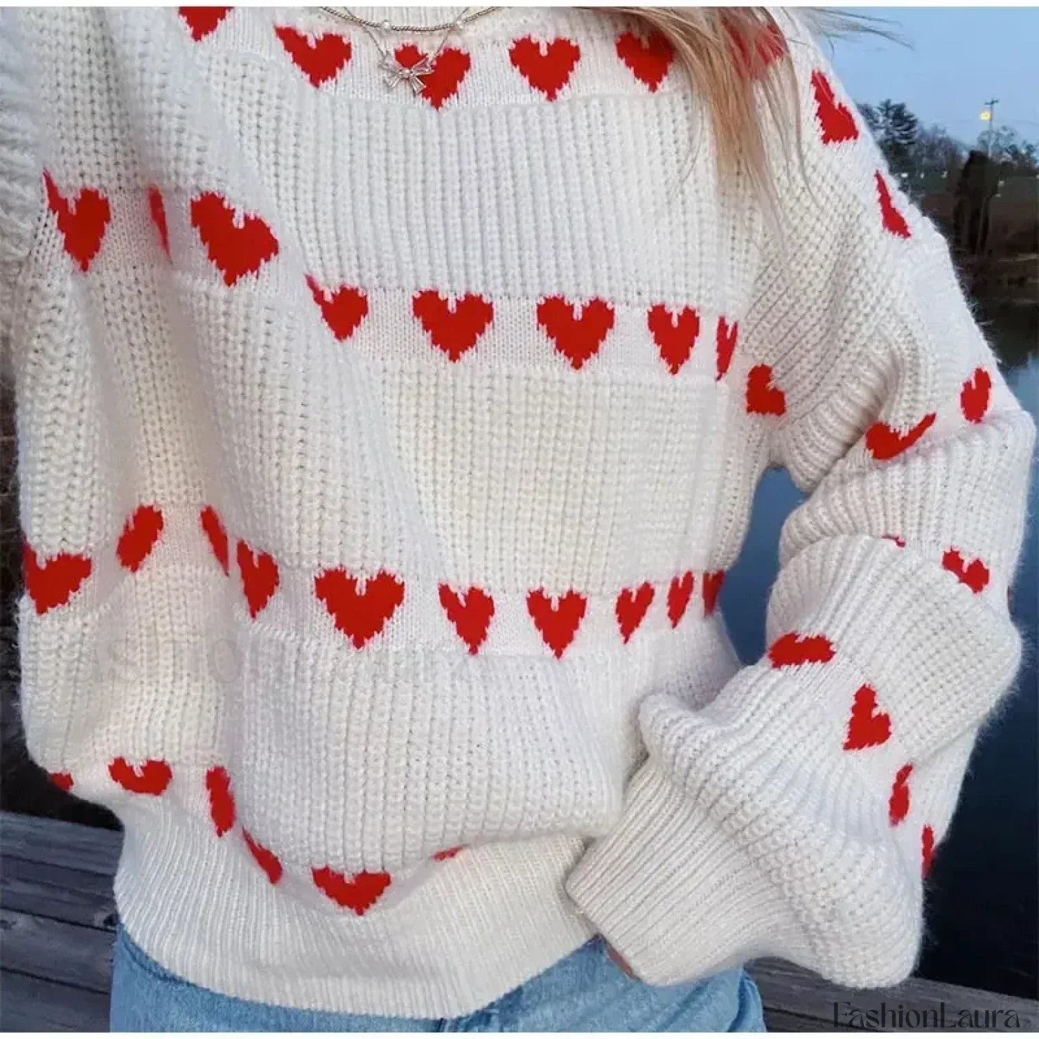 Round Neck Long Sleeved Heart-shaped Women Autumn Winter Knitwear Soft Warm Sweater