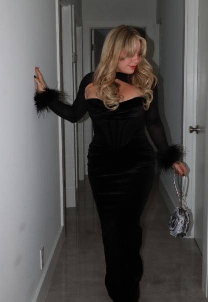 Evening Feather-Decorated Velvet Maxi Dress - View 4