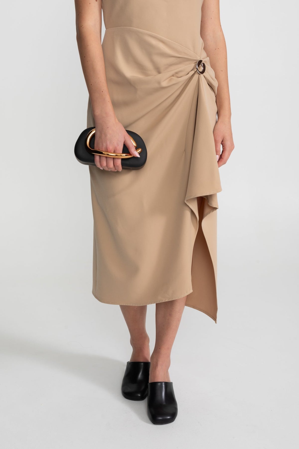 Halter Neck Contrast Collar Off Shoulder Draped Asymmetric Midi Dress 5