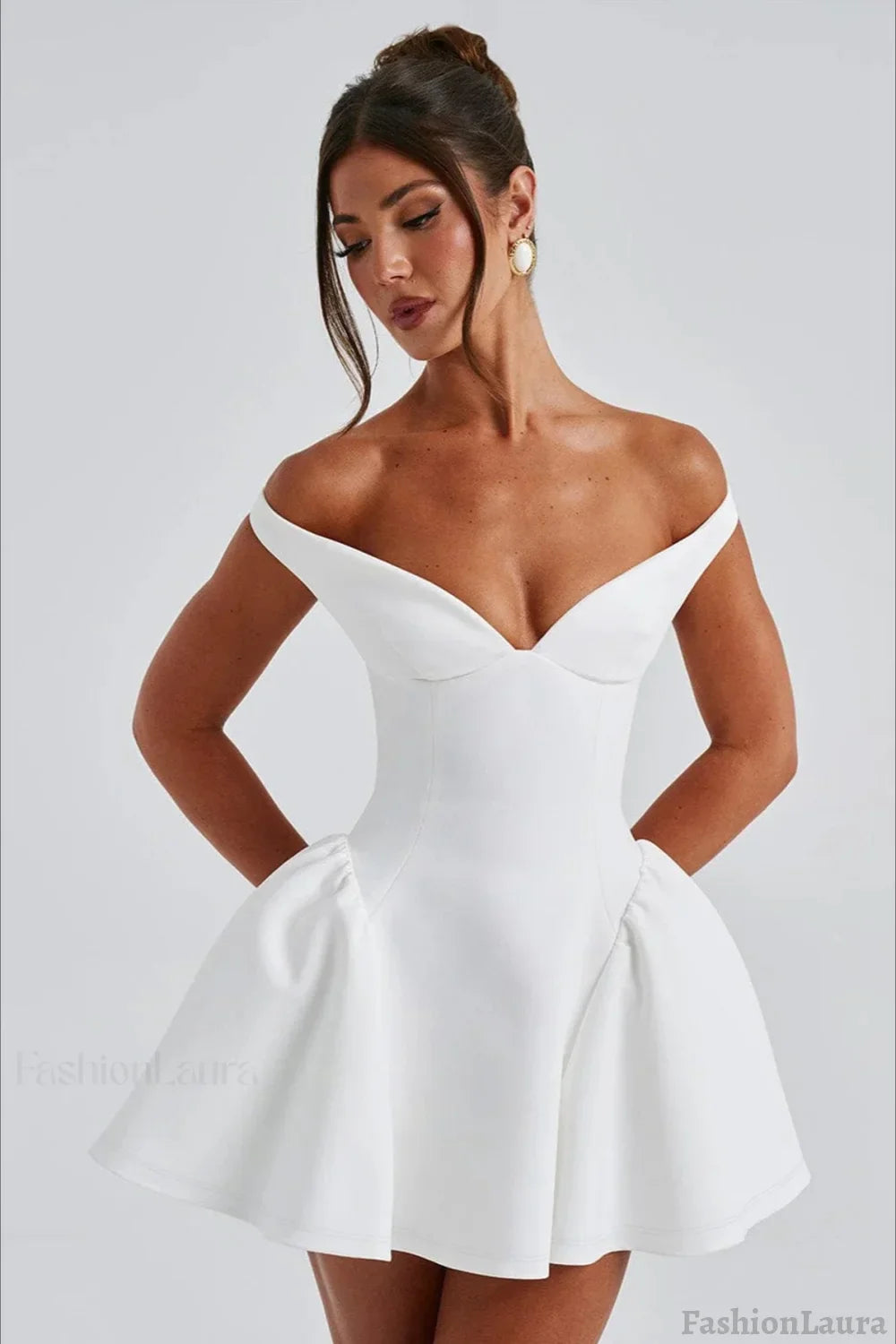 Sexy Low Cut Backless Party Dress S / White
