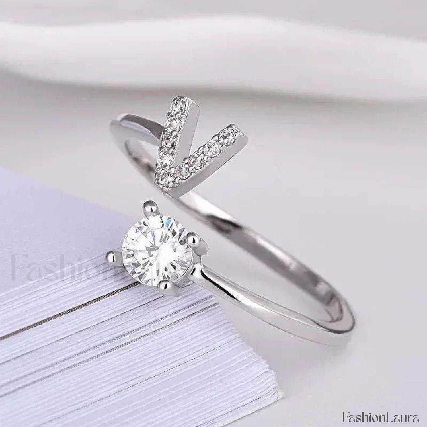 Shining Rhinestone New Fashion Initial Alphabet Opening Charm Jewelry Ring