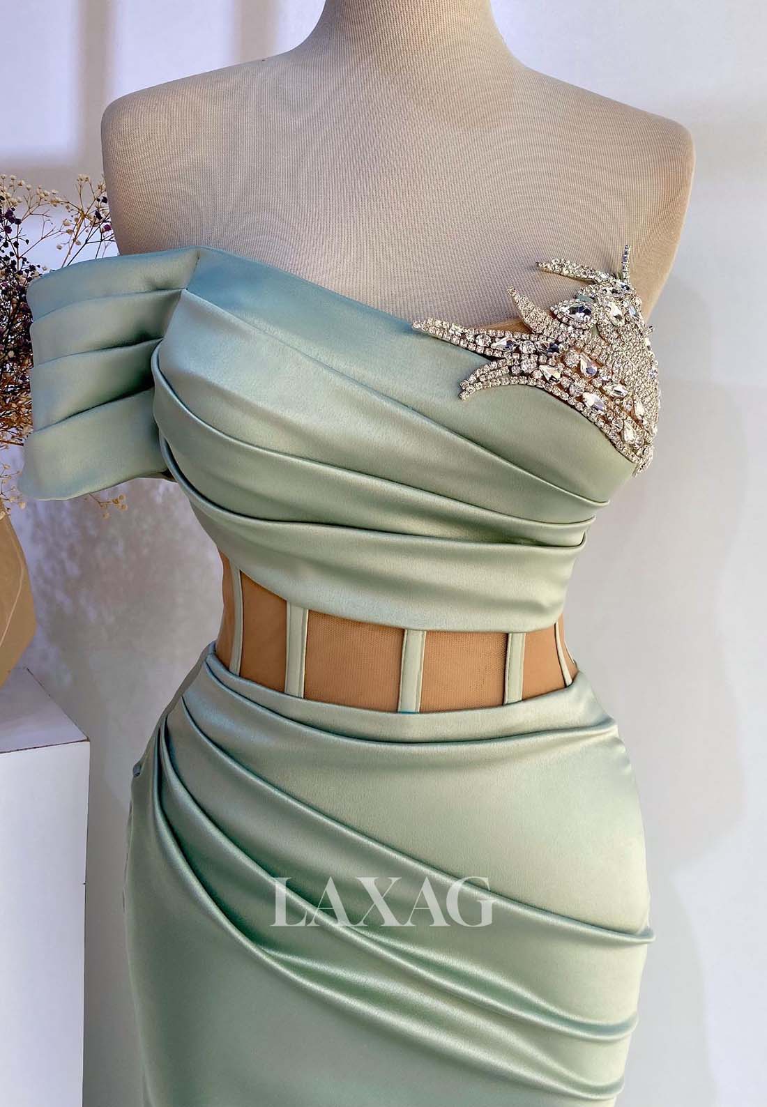Asymmetrical-Neck Sleeveless Beaded Formal Gowns Pleated Satin Mermaid Evening Dress