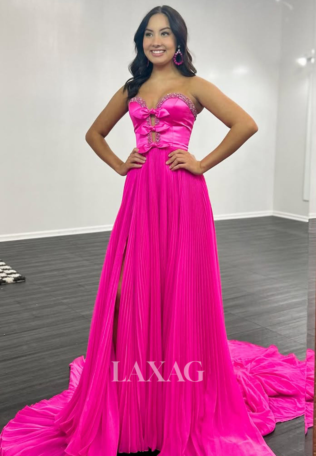 Plunging V-Neck Off-Shoulder Sleeveless Formal Gowns Beaded Pleated Chiffon Fitted Prom Dress with Bows