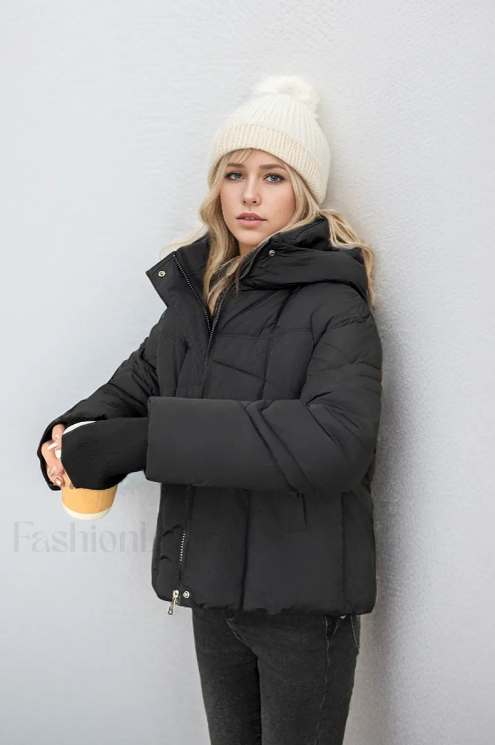 Short Puffer Down Coat Black / M coats