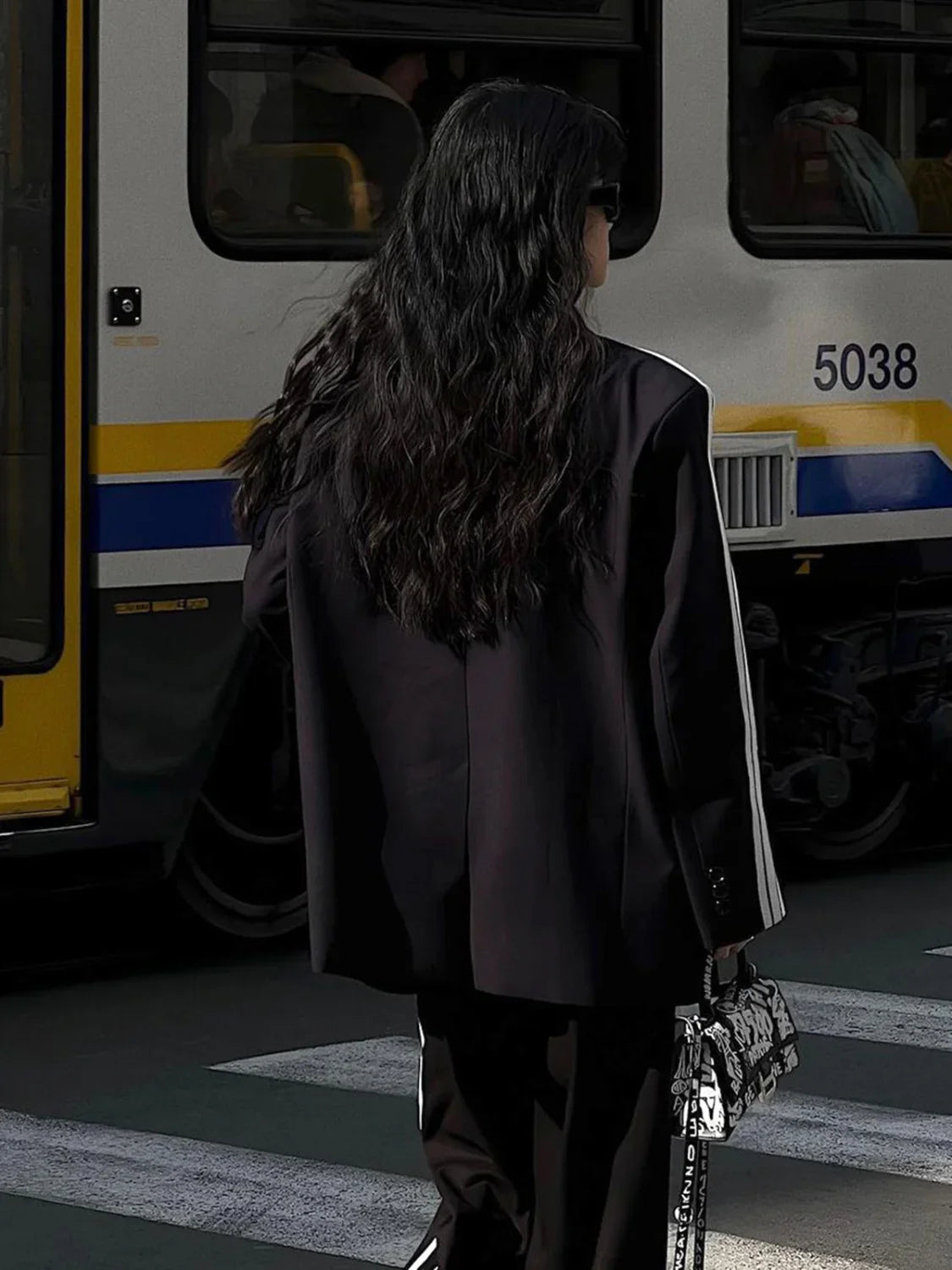 Side Striped Graceful Long Sleeve Blazer