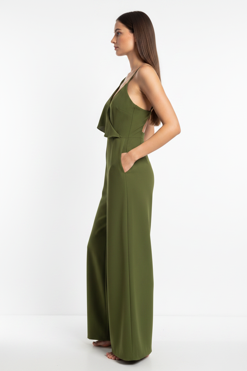 Violet Stylish Wide-Leg Jumpsuit with Pockets and Adjustable Straps