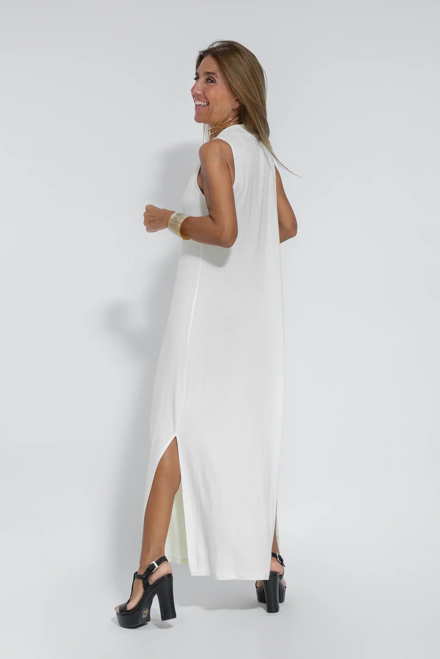 Deep V-Neck Sleeveless Center Pleat Flowy Maxi Dress
