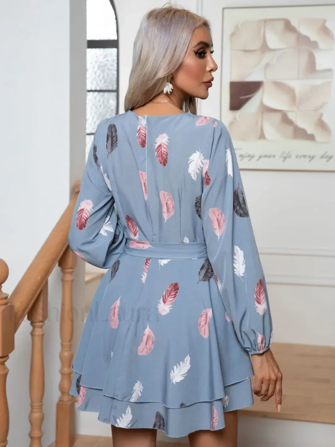 Skinny Feather Printed V-neck for Women New 2024 Mini Dress