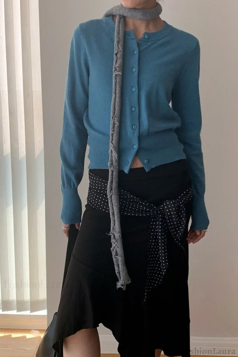 Slim-Fit Round-Neck Knit Cardigan Blue / S