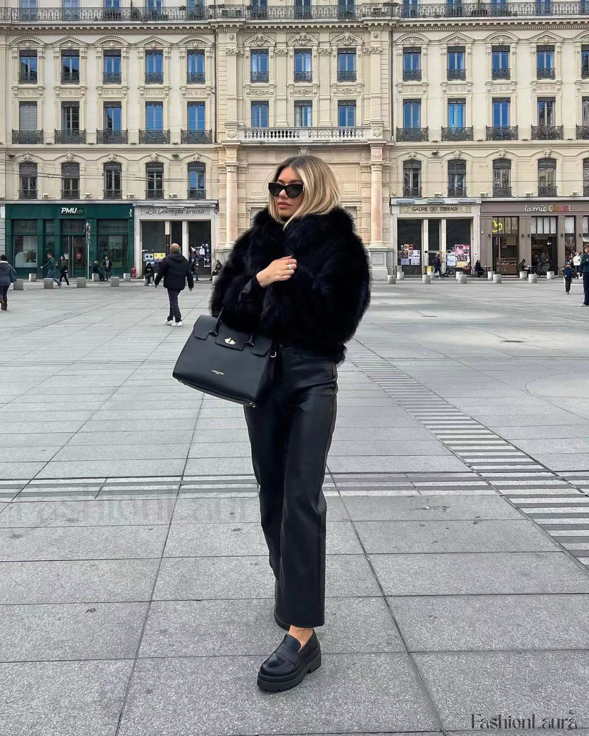 Solid Faux Graceful Fur Collar Jacket