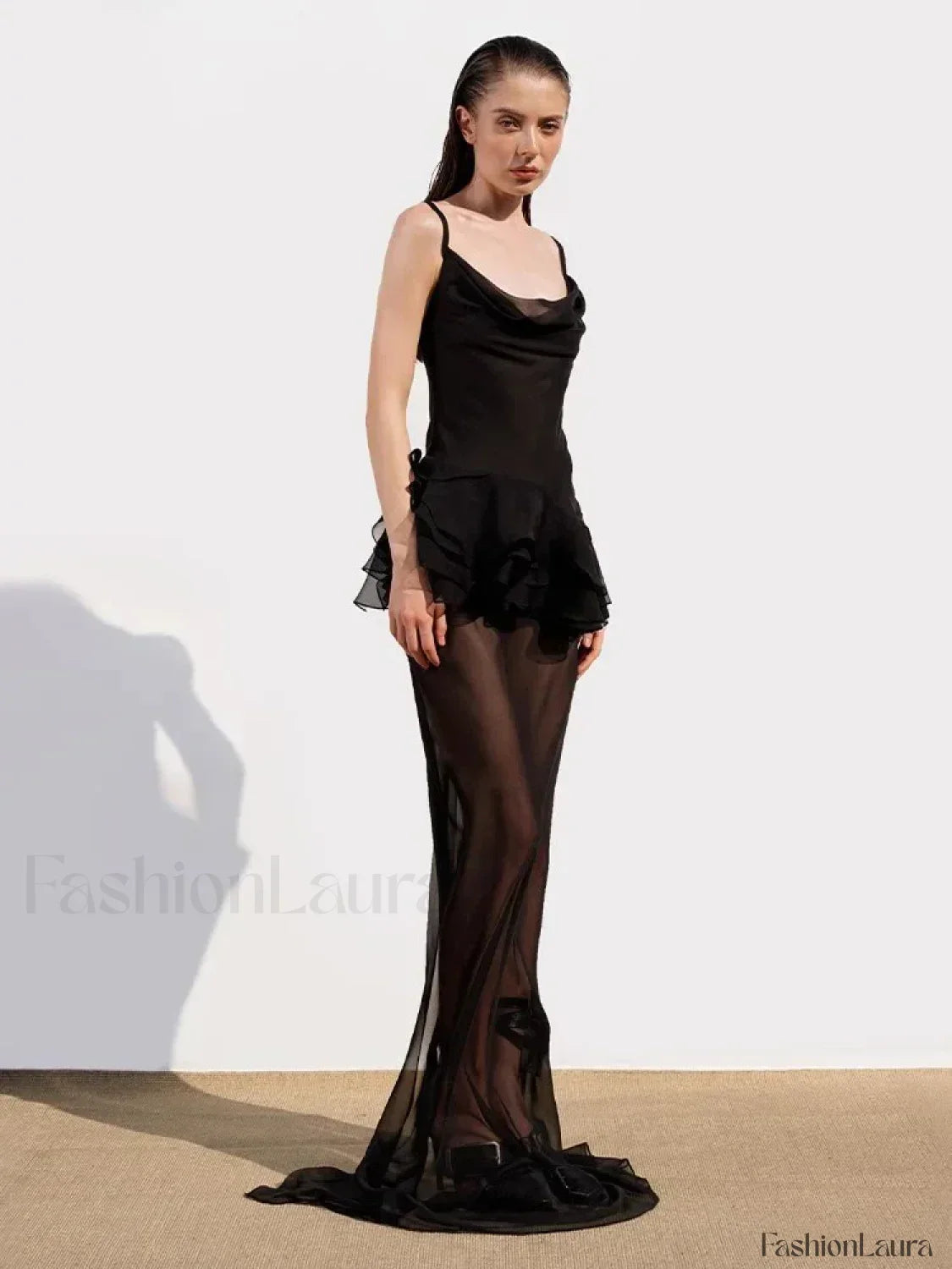 Swing Neck Ruffle Backless Maxi Dress