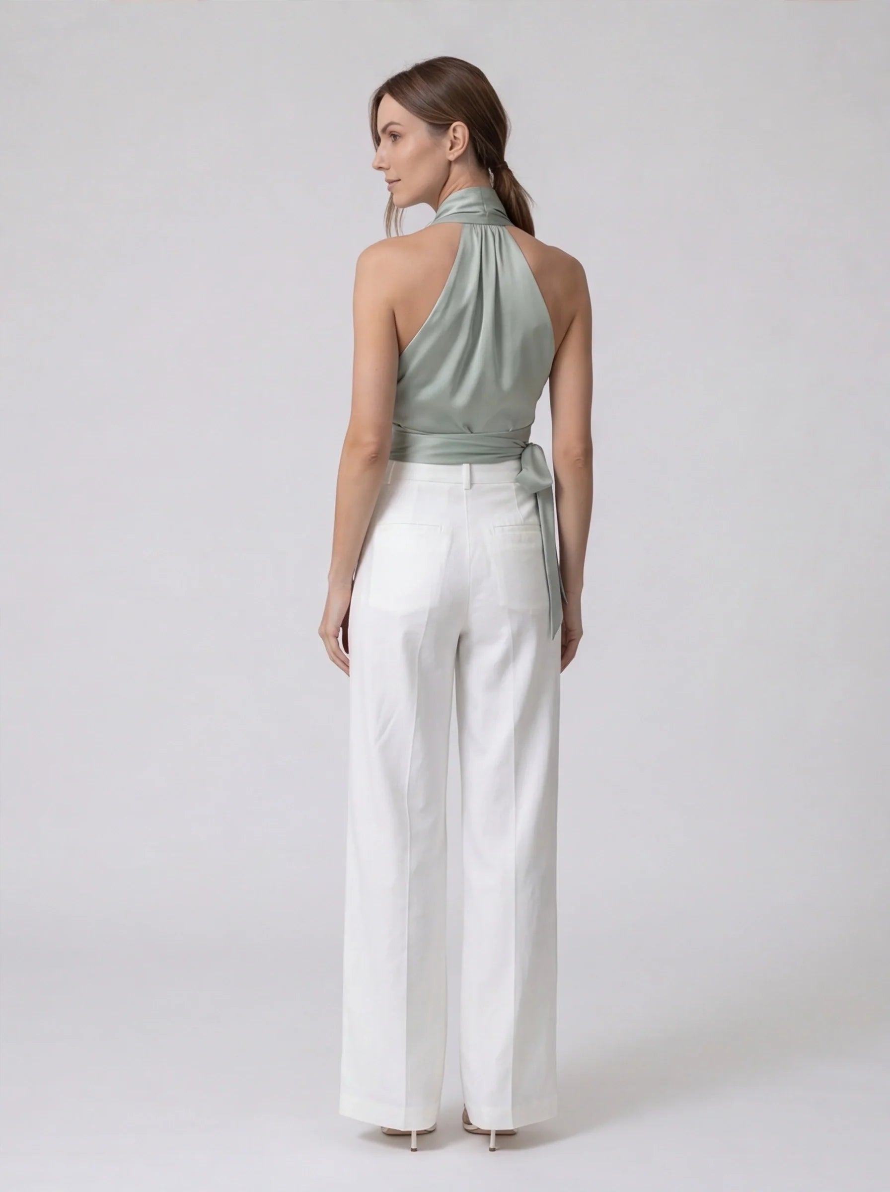 Elegant Minimal Halter Neck Top with Adjustable Straps and Breathable