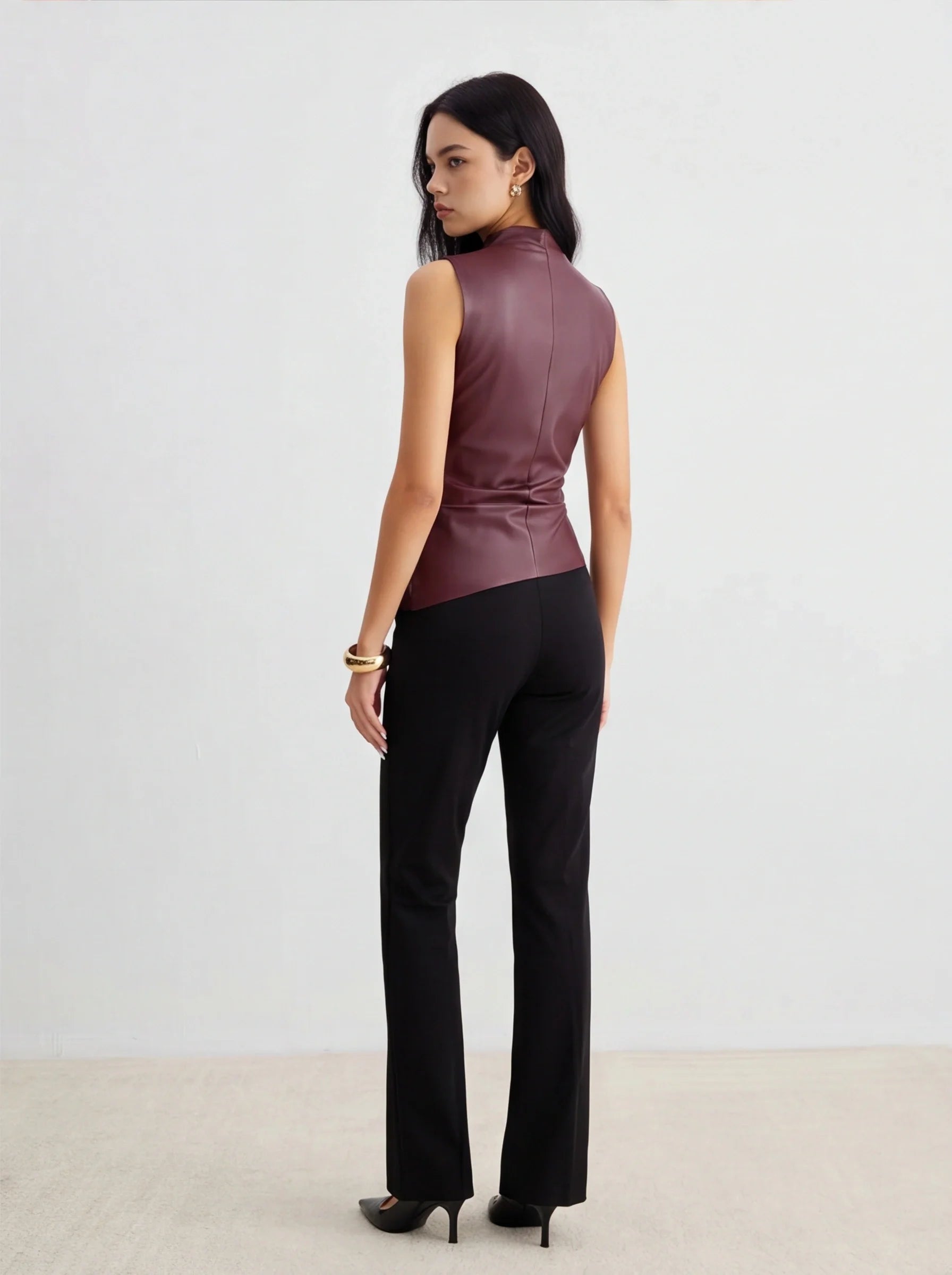 Chic Structured Faux Leather Tank Top with Elegant Design & Comfortabl