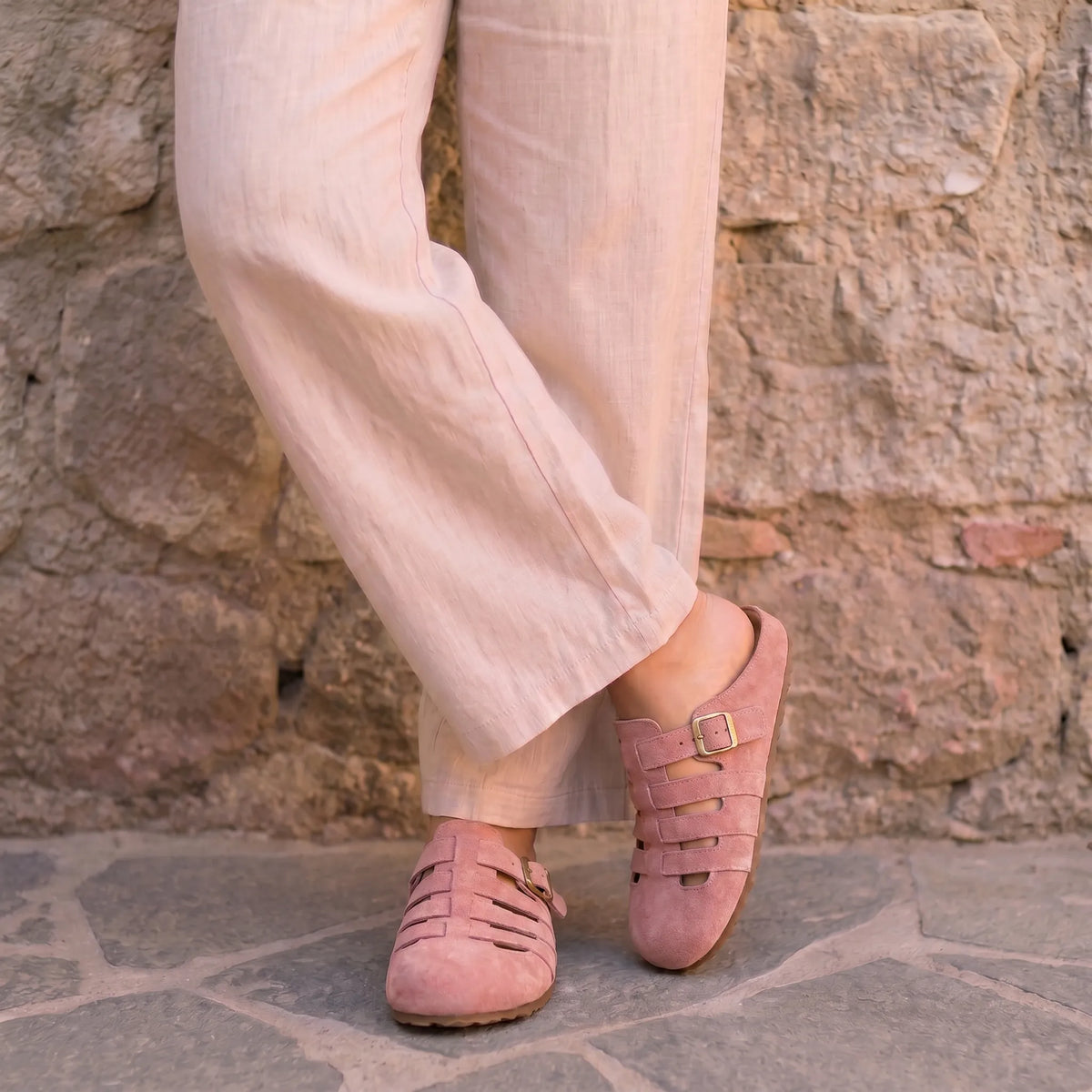 Suede Look Closed Toe Buckle Fisherman Clog Mules