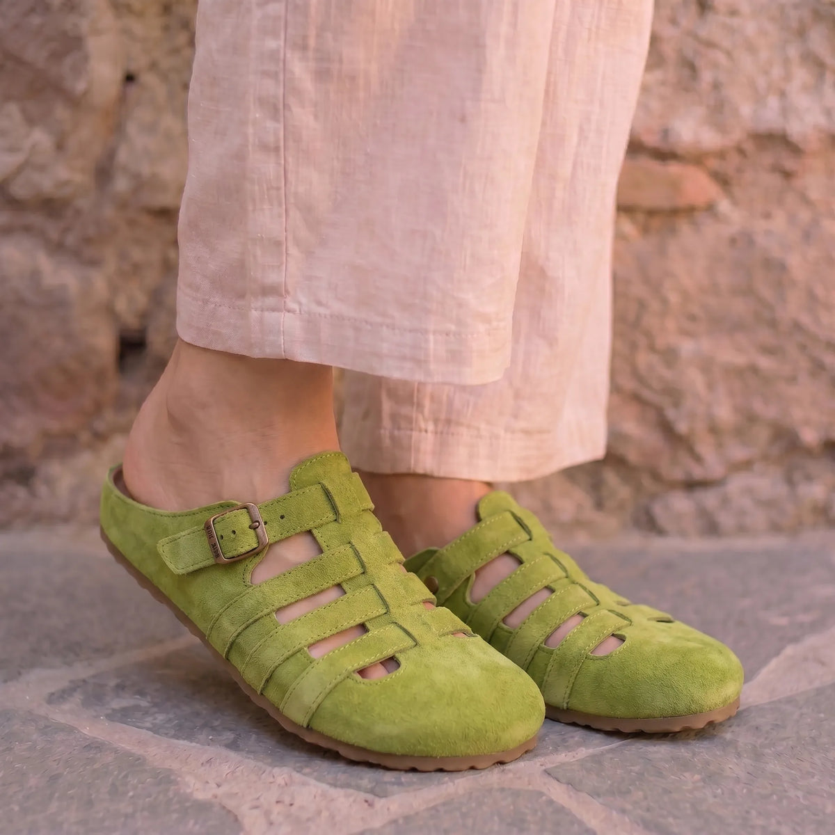 Suede Look Closed Toe Buckle Fisherman Clog Mules