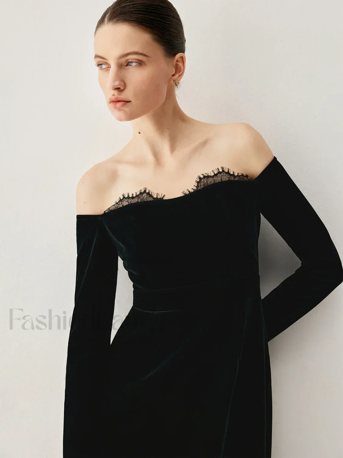 Velvet Off-shoulder Patchwork Trendy Slit Midi Dress