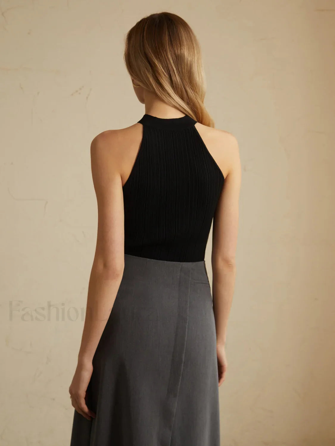 Vintage Button Graceful Sweater Vest