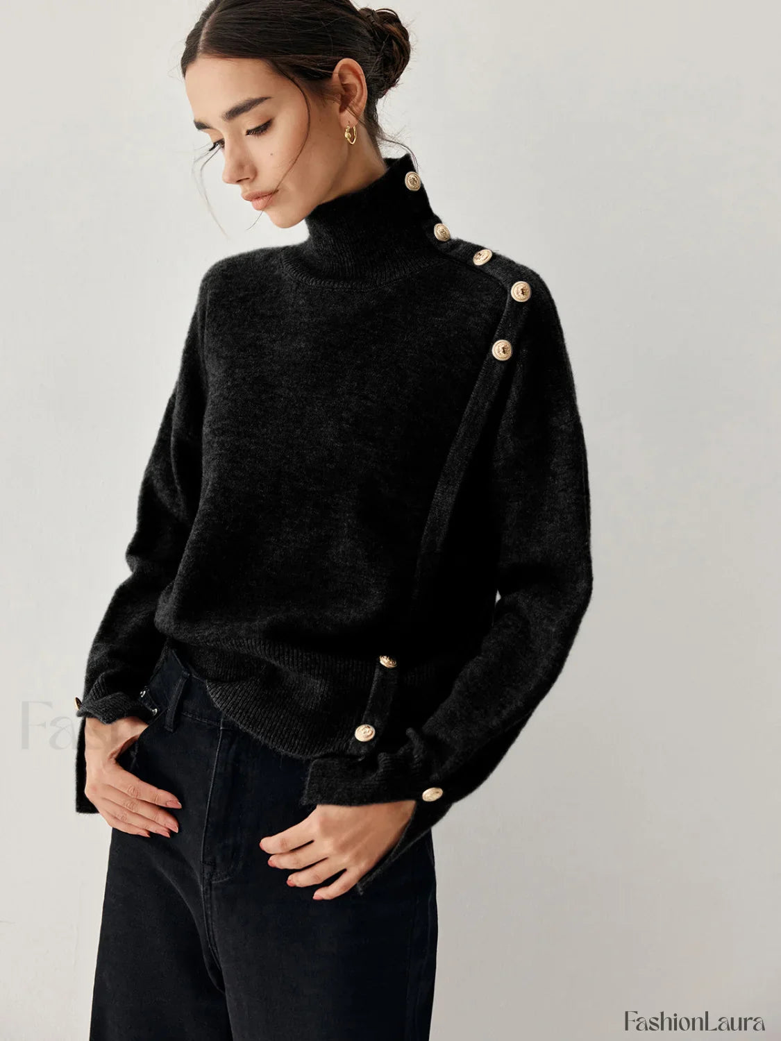 Vintage Buttoned Graceful Turtleneck Sweater