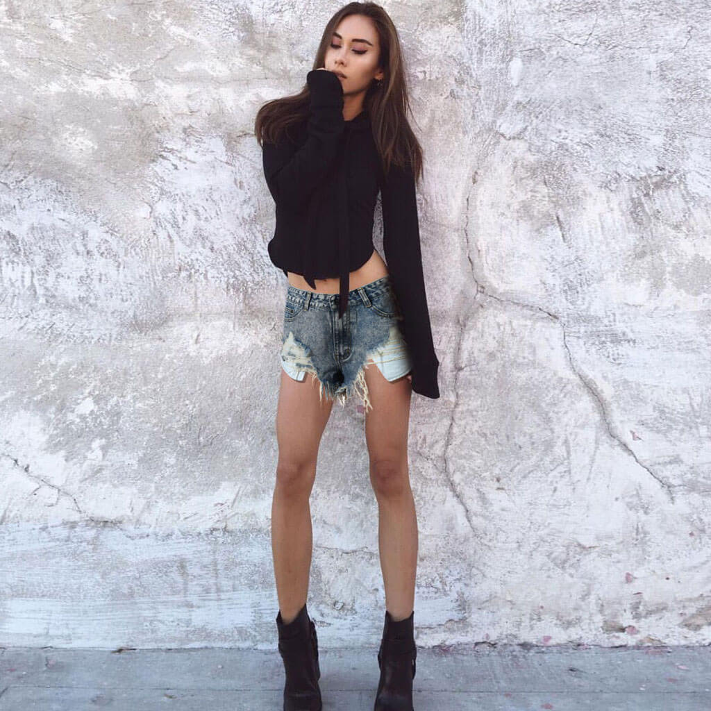 Vintage Style High Waist Bleach Distressed Denim Shorts - Blue