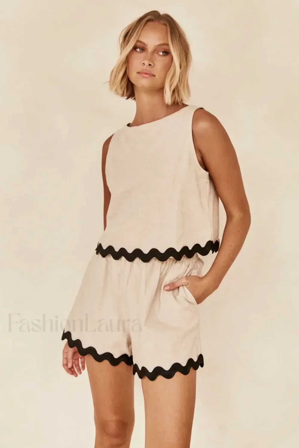 Wave Stripe Patchwork O Neck Tops Fashion Shorts Two Piece Set APRICOT / S