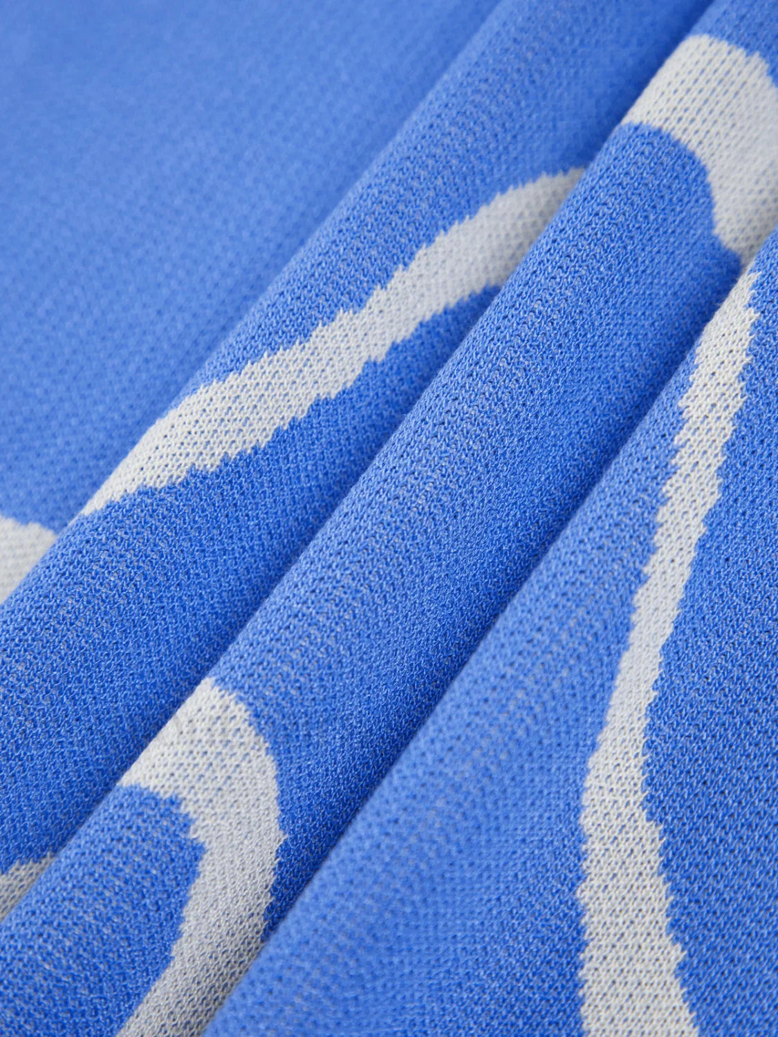 Wavy Print Graceful Strap Midi Dress