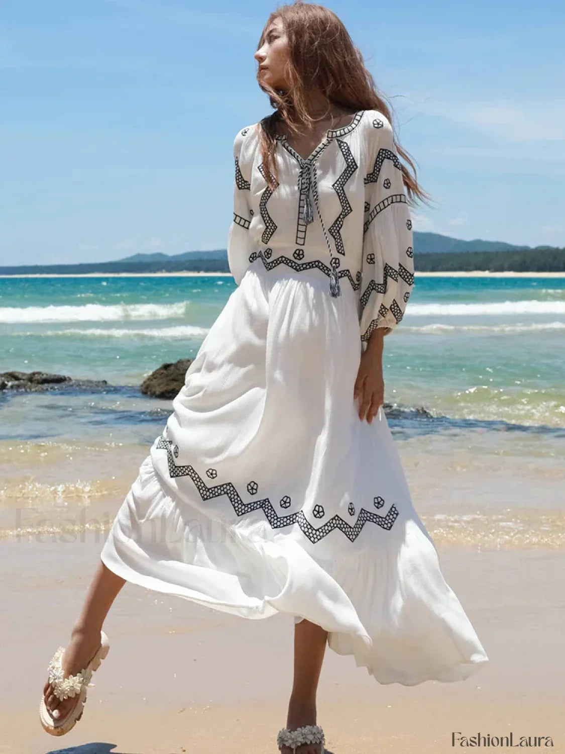 White Retro V-Neck Boho Dress