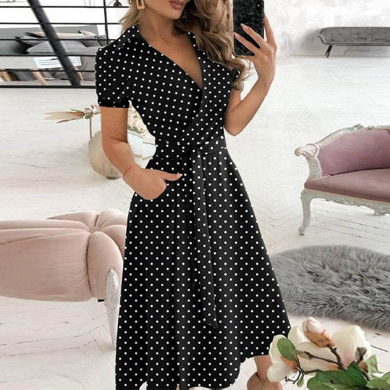 Vintage Inspired Dress Inspired by Contemporary Streetwear Fashion 3