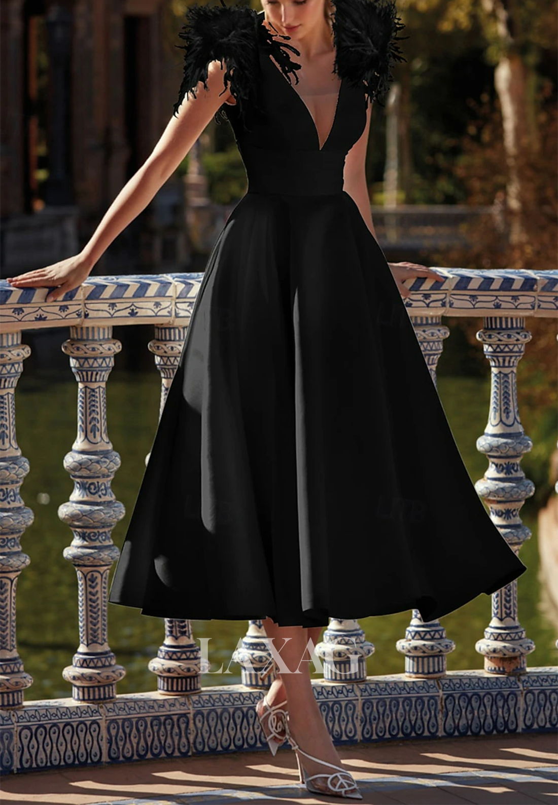 Deep V-Neck Straps Off-Shoulder Pleated Formal Gowns Sleeveless Fringed Satin Midi Wedding Guest Dress