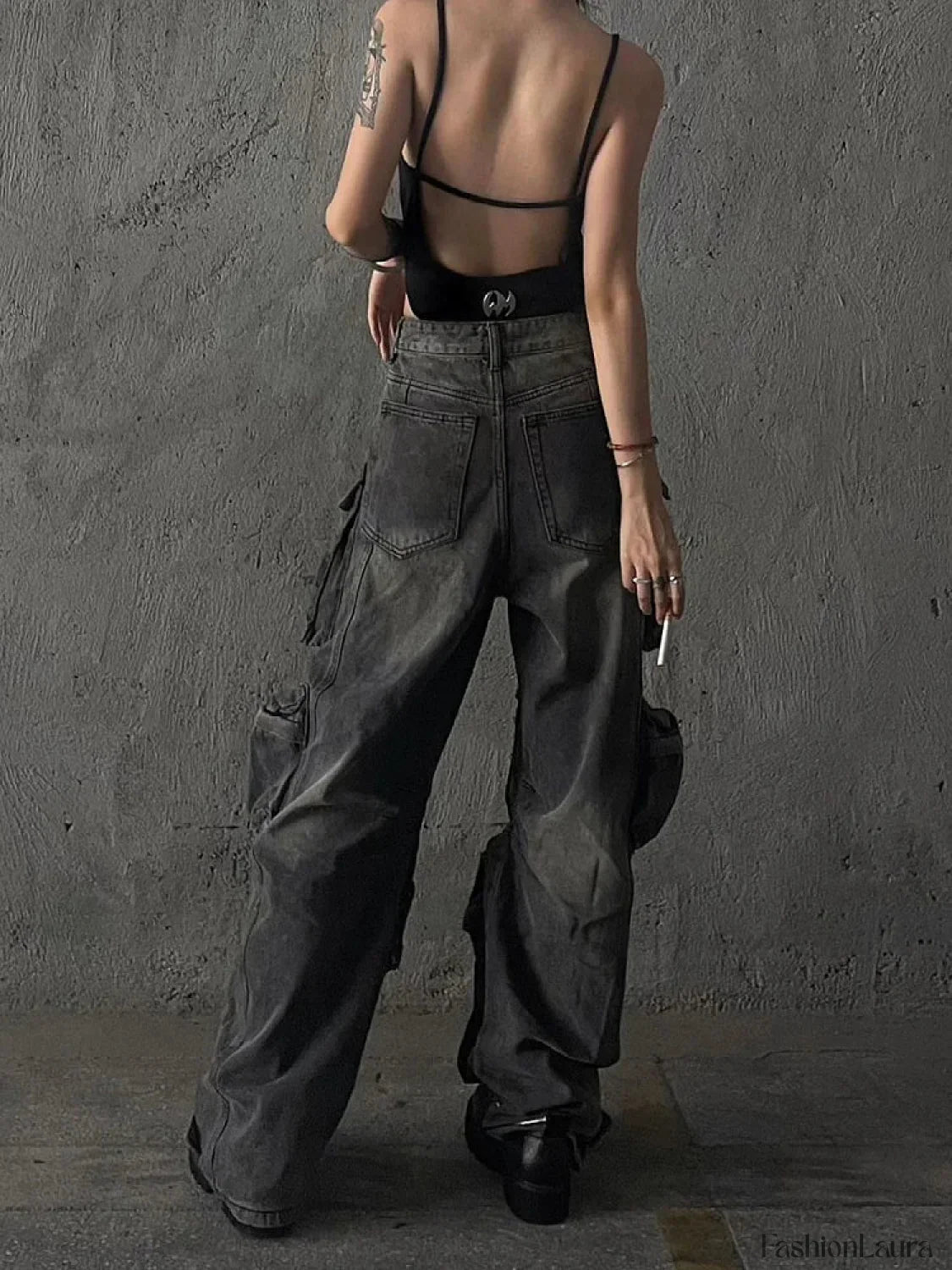 Y2K Multi-Pocket Cargo Pants for Women in High-Street Fashion