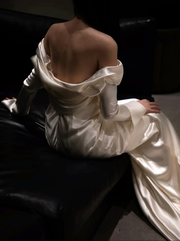 Off Shoulder Long Wedding Dress Princess Bridal Gown