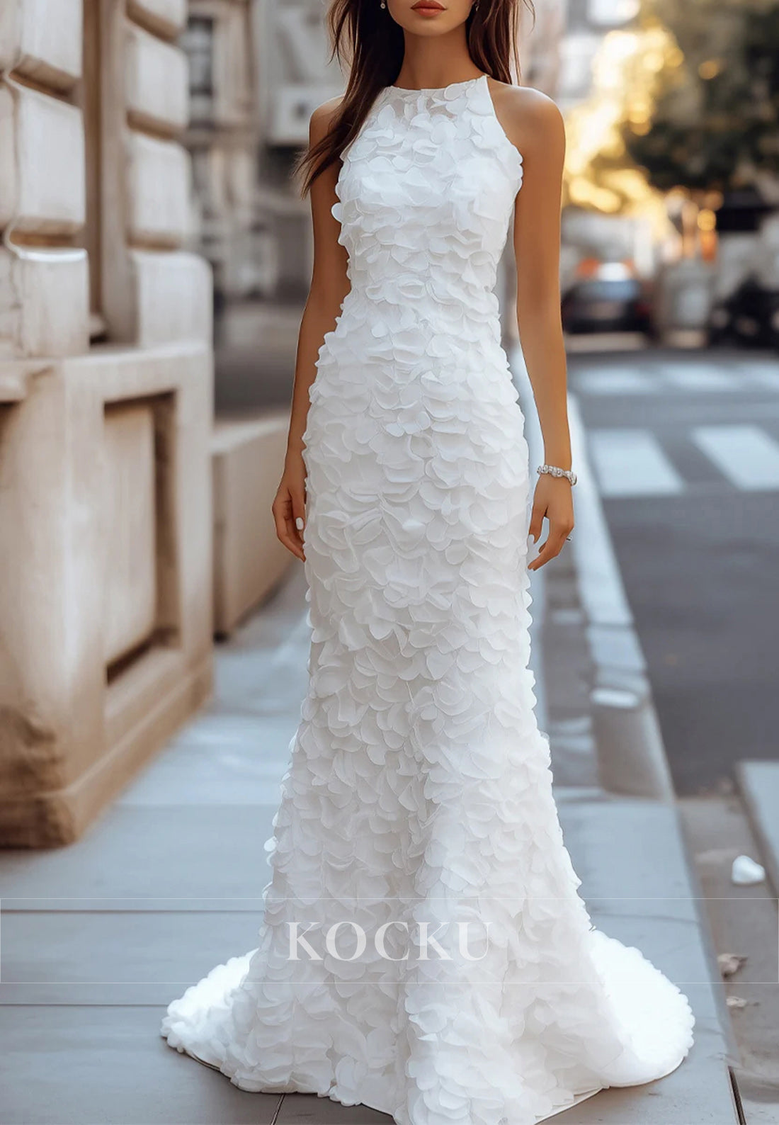 3D Petal-Textured Sleeveless Mermaid Wedding Dress
