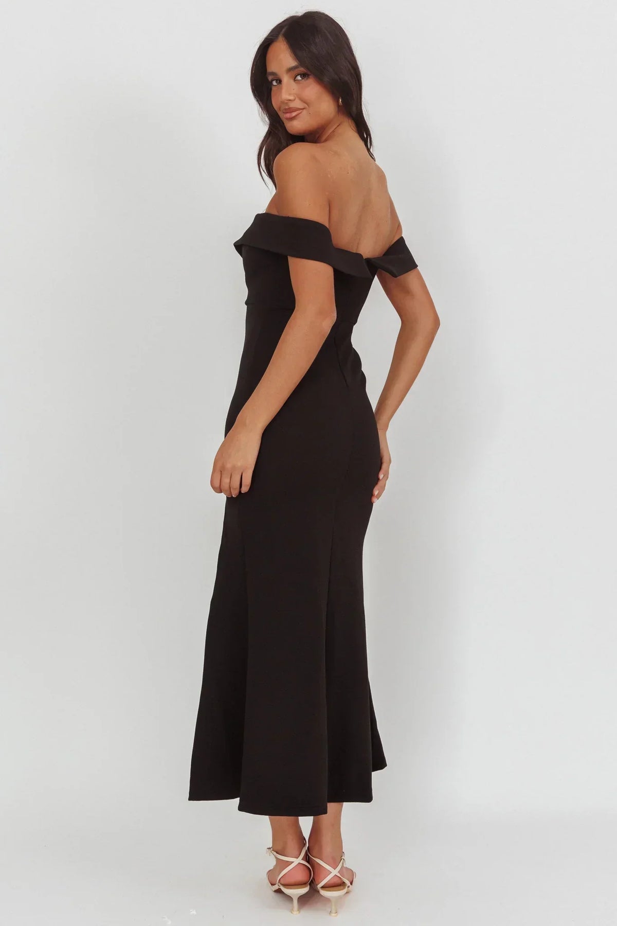 Off Shoulder Sweetheart Fitted Maxi Dress with High Split 2