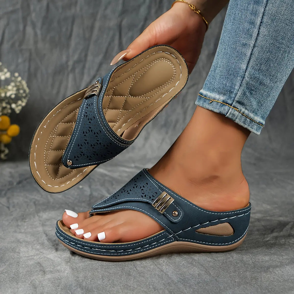 Cut Out Floral Thong Wedge Sandals