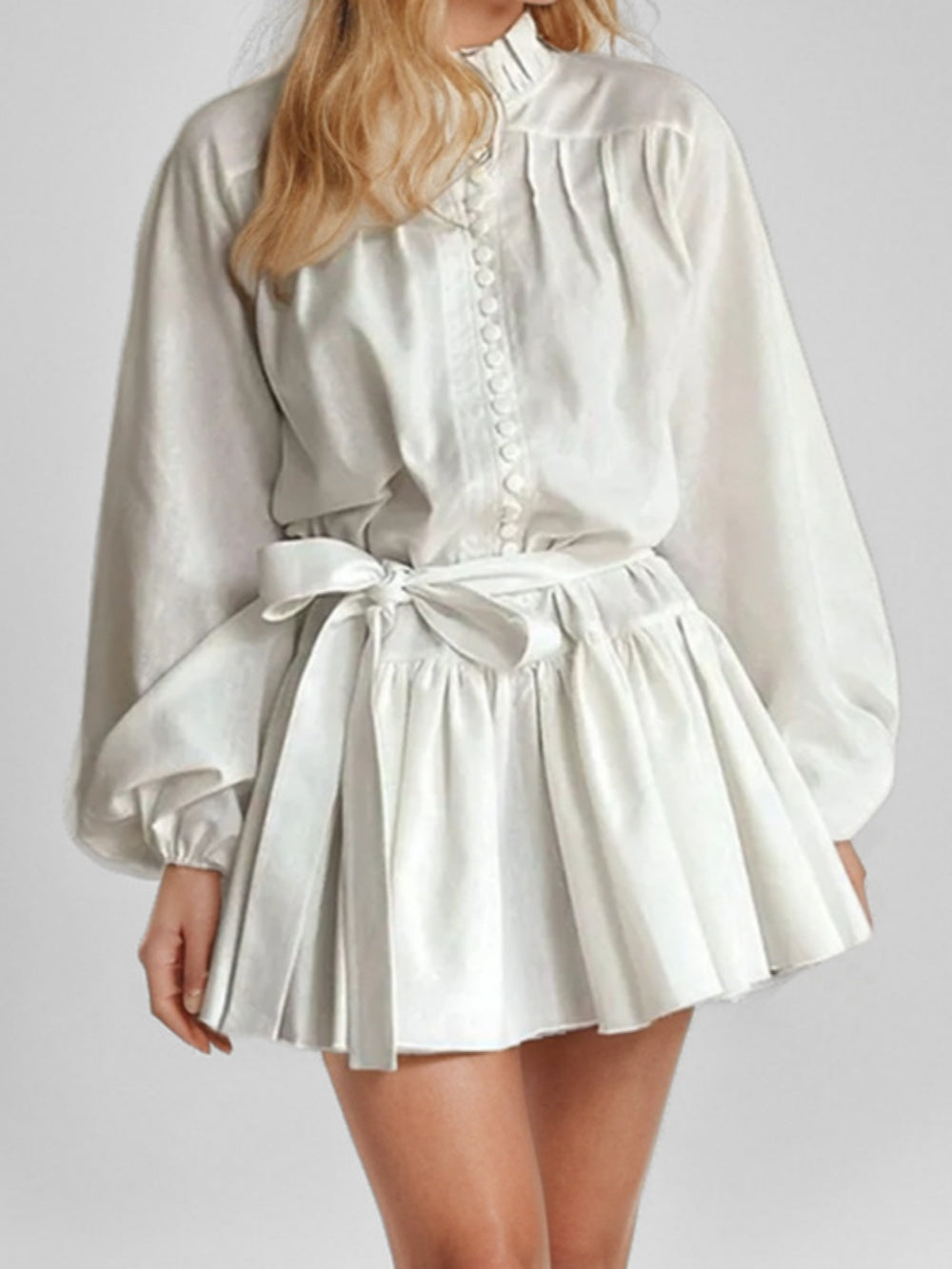 Elegant long-sleeved tie-neck printed dress White
