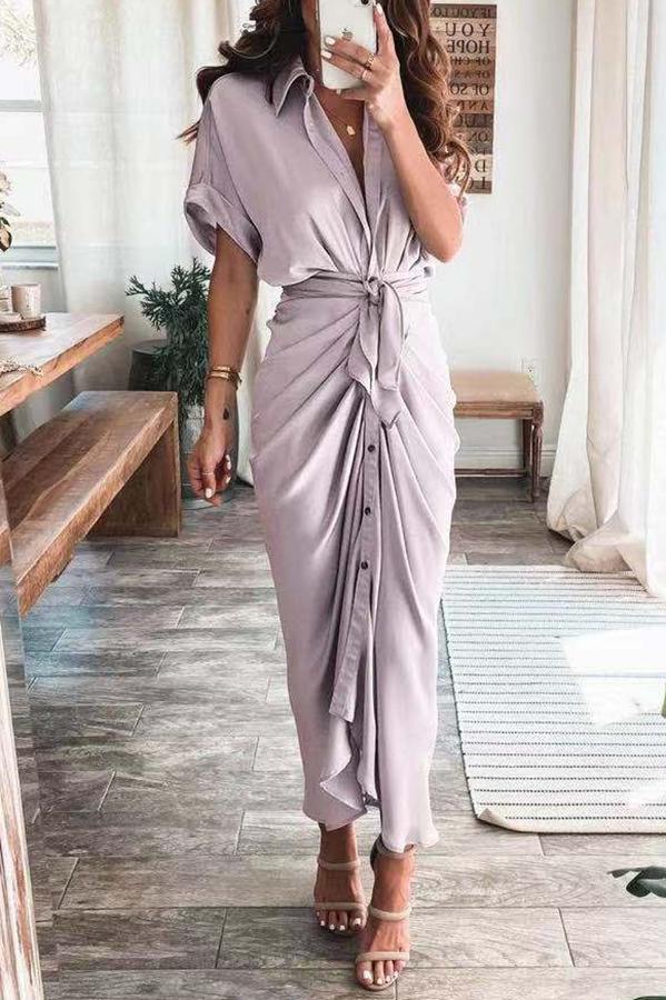 Beautifully Finished Dress in a Timeless Design