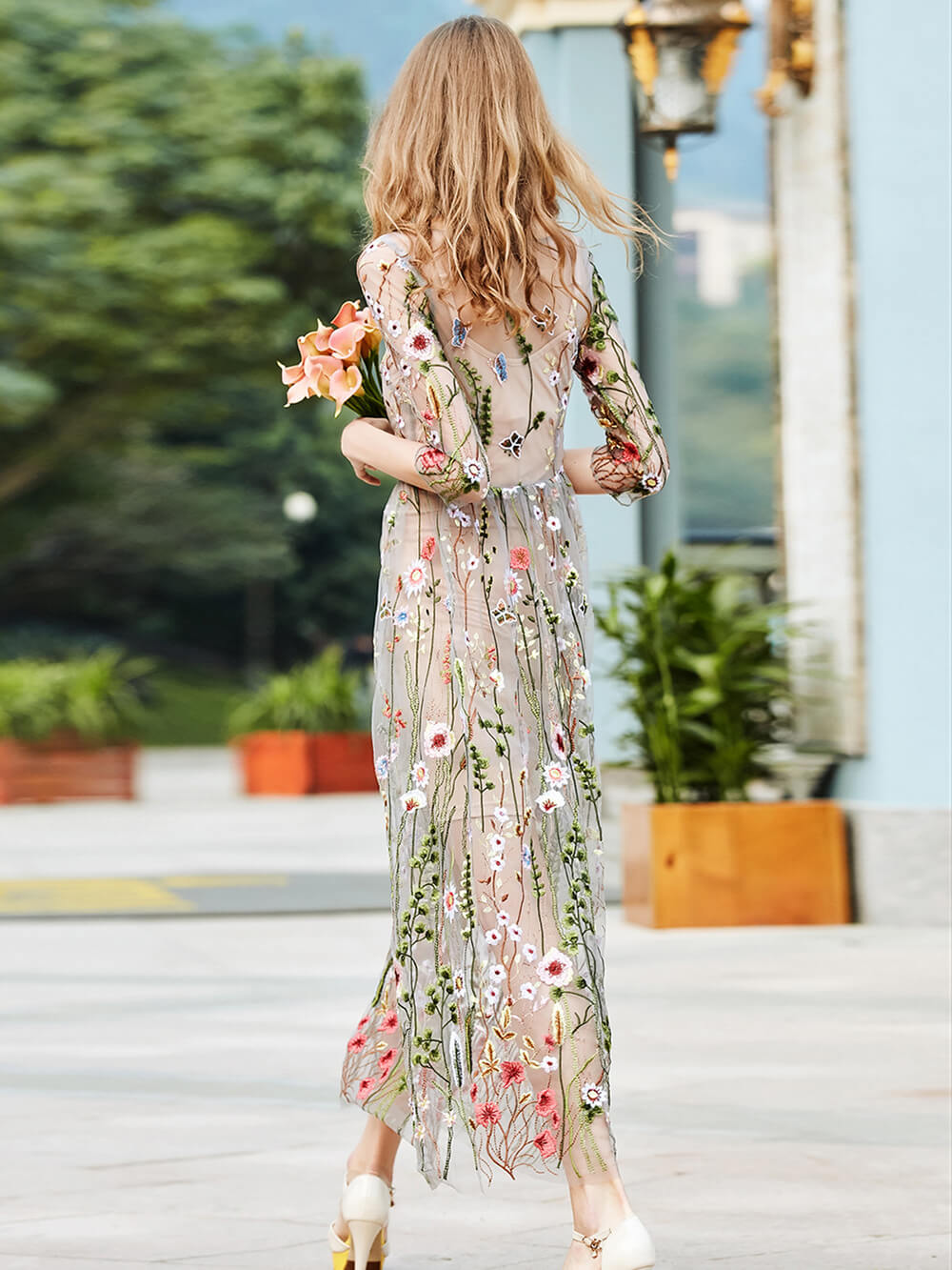 Floral Embroidered Tulle Round Neck A-Line Midi Dress
