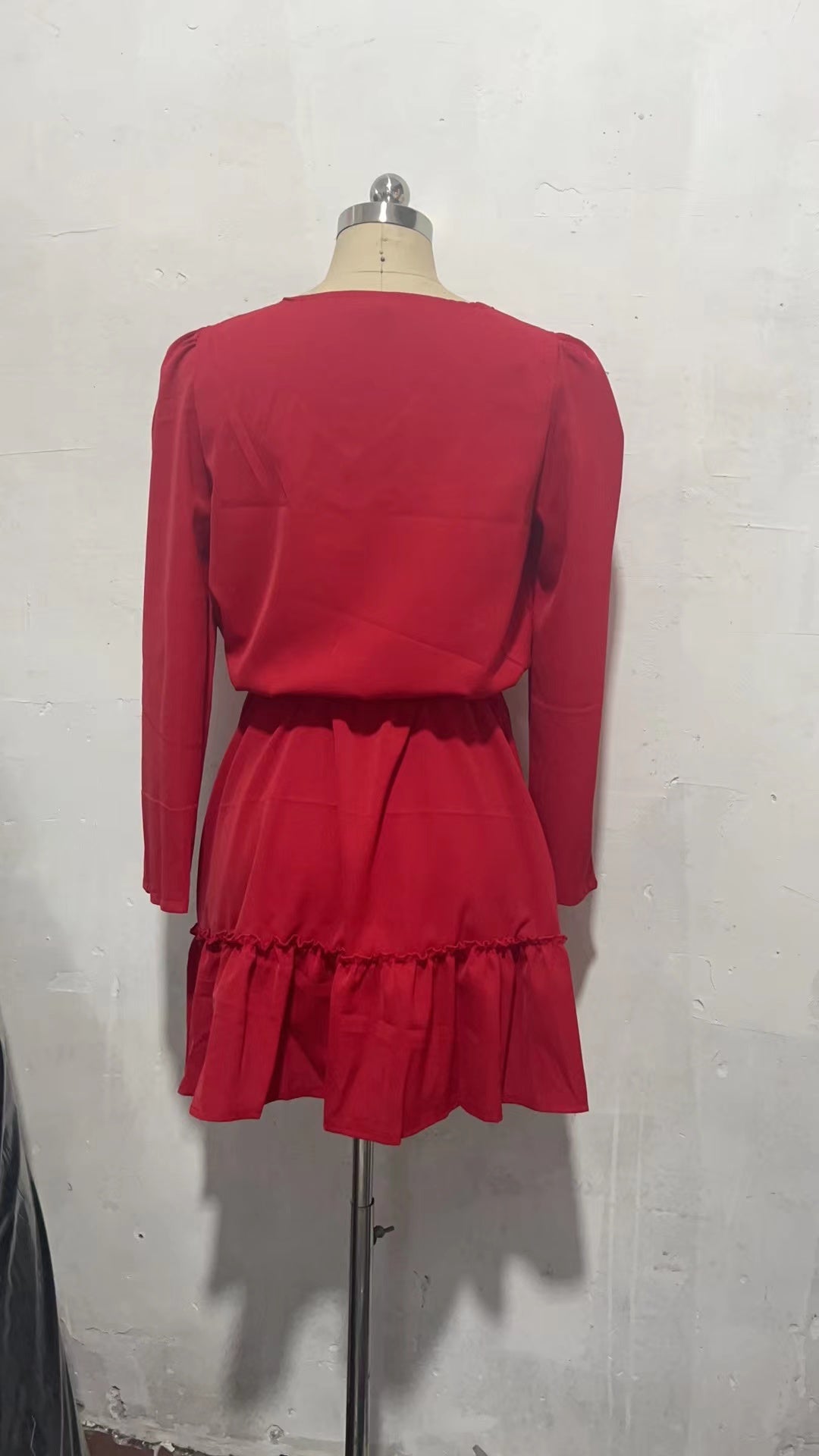 New V Neck Long Sleeved Solid Gathered Waist Pleated Dress