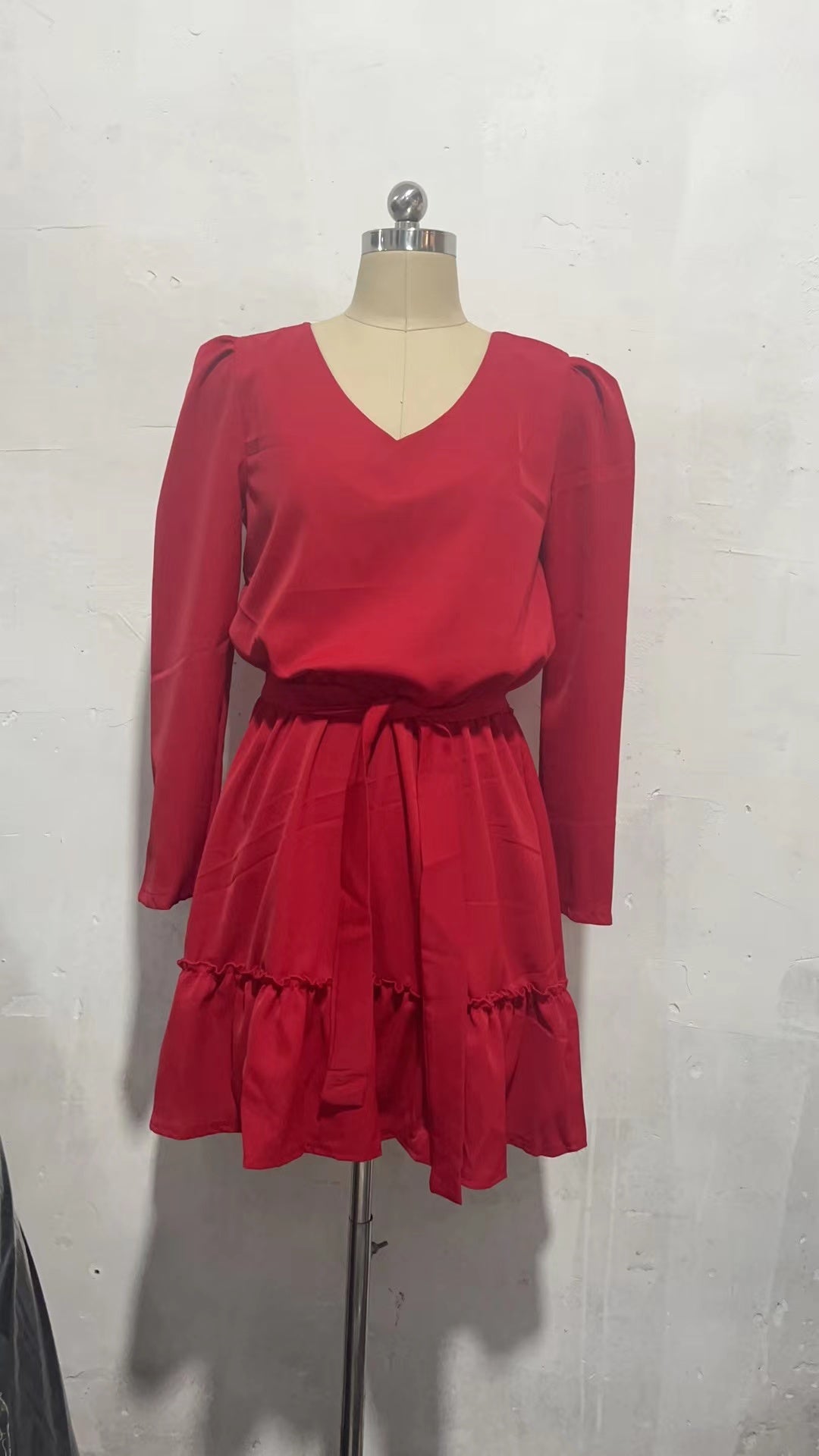 New V Neck Long Sleeved Solid Gathered Waist Pleated Dress