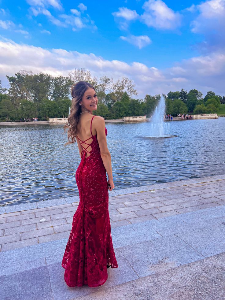Burgundy Mermaid Lace Sequins Prom Dress Formal Wear Dresses