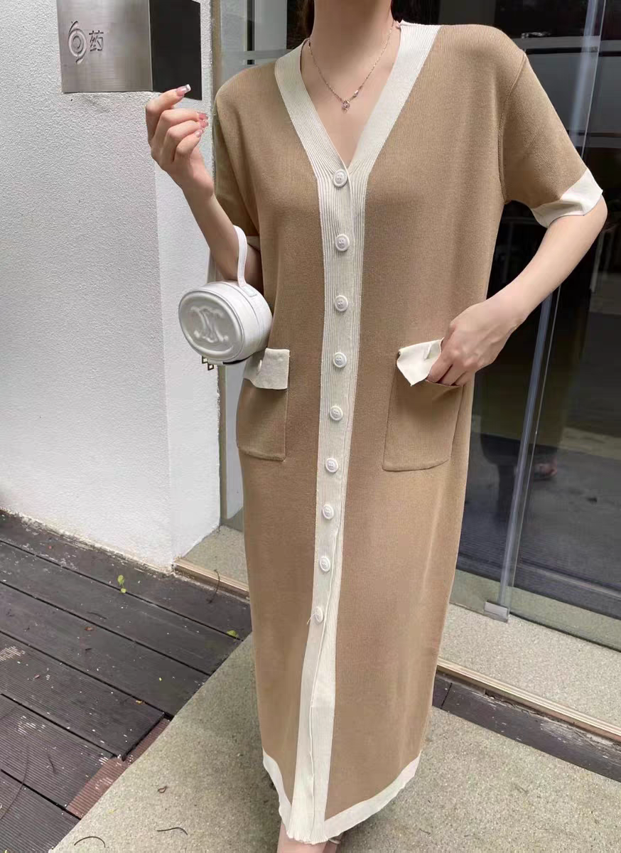 Knit Contrast Trim V-Neck Button Front Short Sleeve Pocket Midi Dress 3