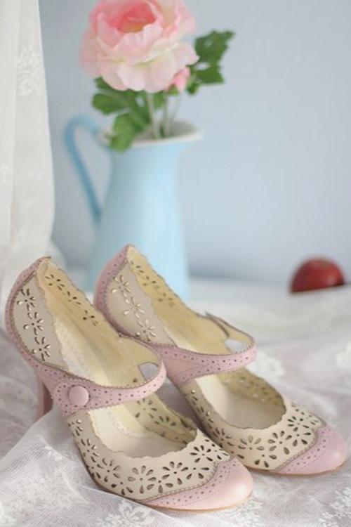 Hollow High Heel Pumps