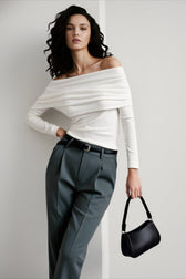 Off Shoulder Slim Knit Sweater