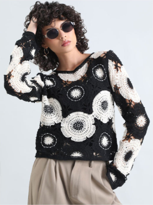 Women Embroidered Loose Knitted Long Sleeve Top