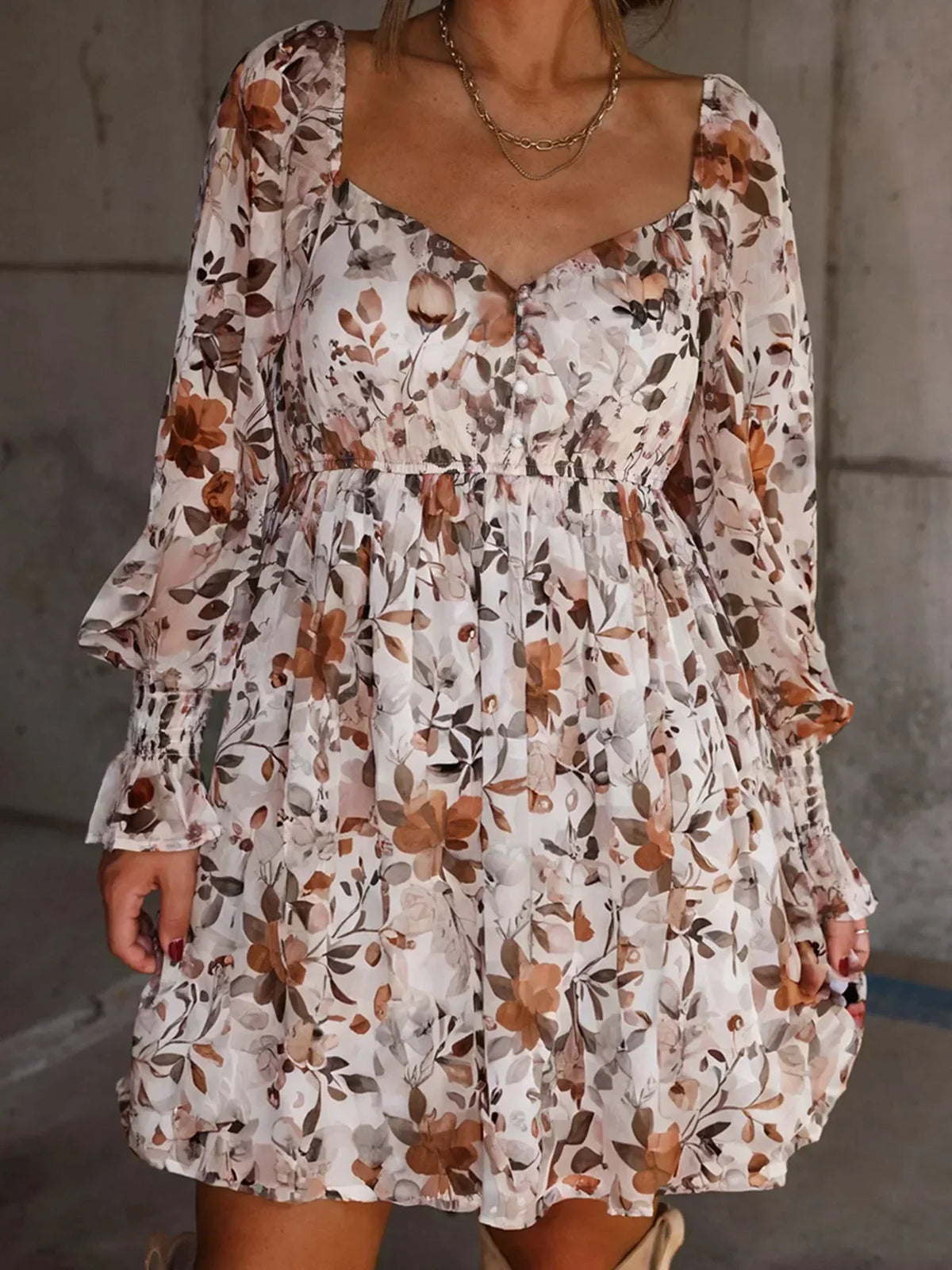 Floral Print Sweetheart Neck Balloon Sleeve Smocked Cuff Mini Dress 2