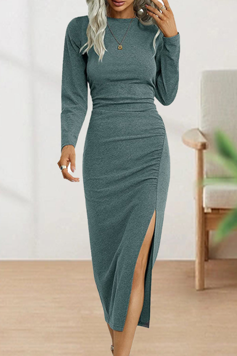 Modern Dress Inspired by Contemporary Streetwear Fashion 3