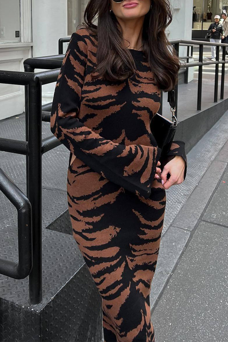 Juana Street Vintage Leopard Dress with Relaxed Fit and Streetwear Style