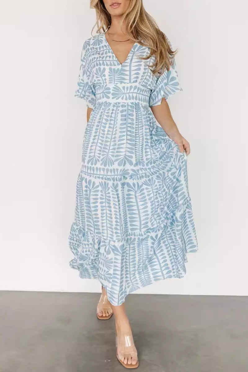 Gloria Exclusive Printed Vintage Holiday Dresses with Striped Print, Patchwork and V Neck Evening Wear Edit
