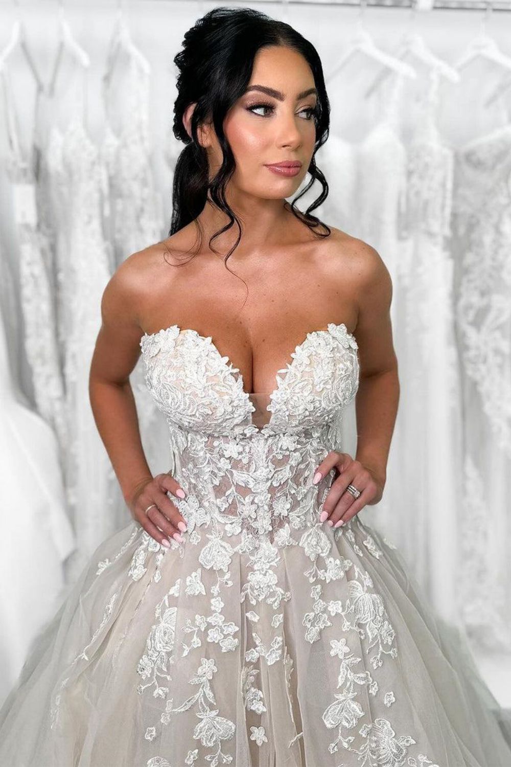 Luxurious A Line Sweetheart Light Champagne Long Prom Dress with Appliques